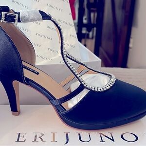 Erijunor heels size 8 Navy New
